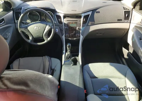 2013 Hyundai Sonata Hybrid z USA, uszkodzony, nr VIN KMHEC4A46DA076968